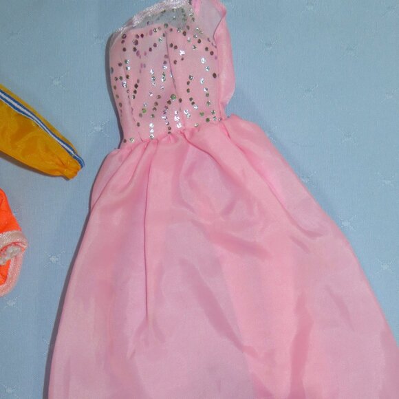 SET Genuine Barbie & Ken Clothes 24+2 Barbie Style Vintage/Modern (K716) - Picture 4 of 9